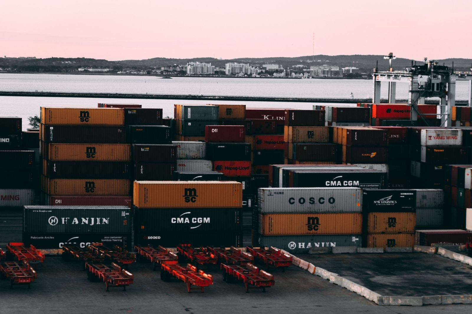 Container loading of packaged office chairs for export shipment