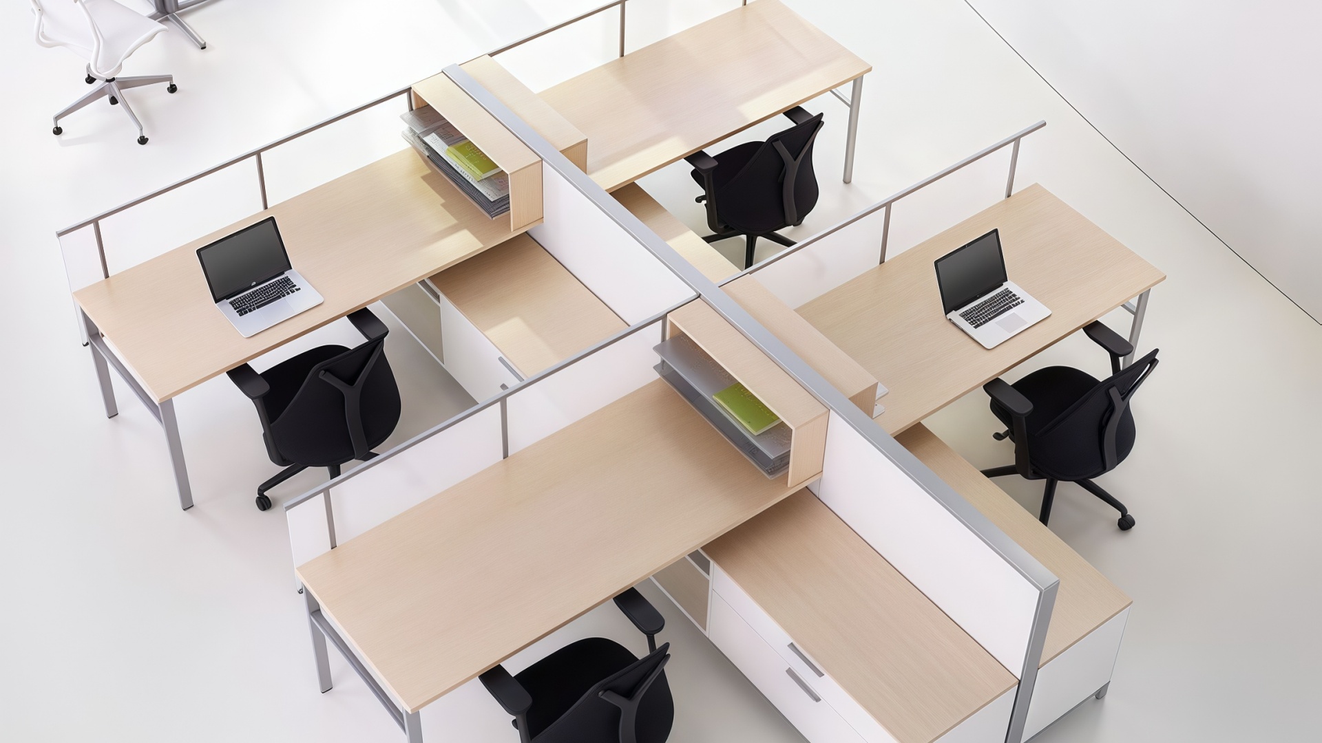 Cluster layouts workstation