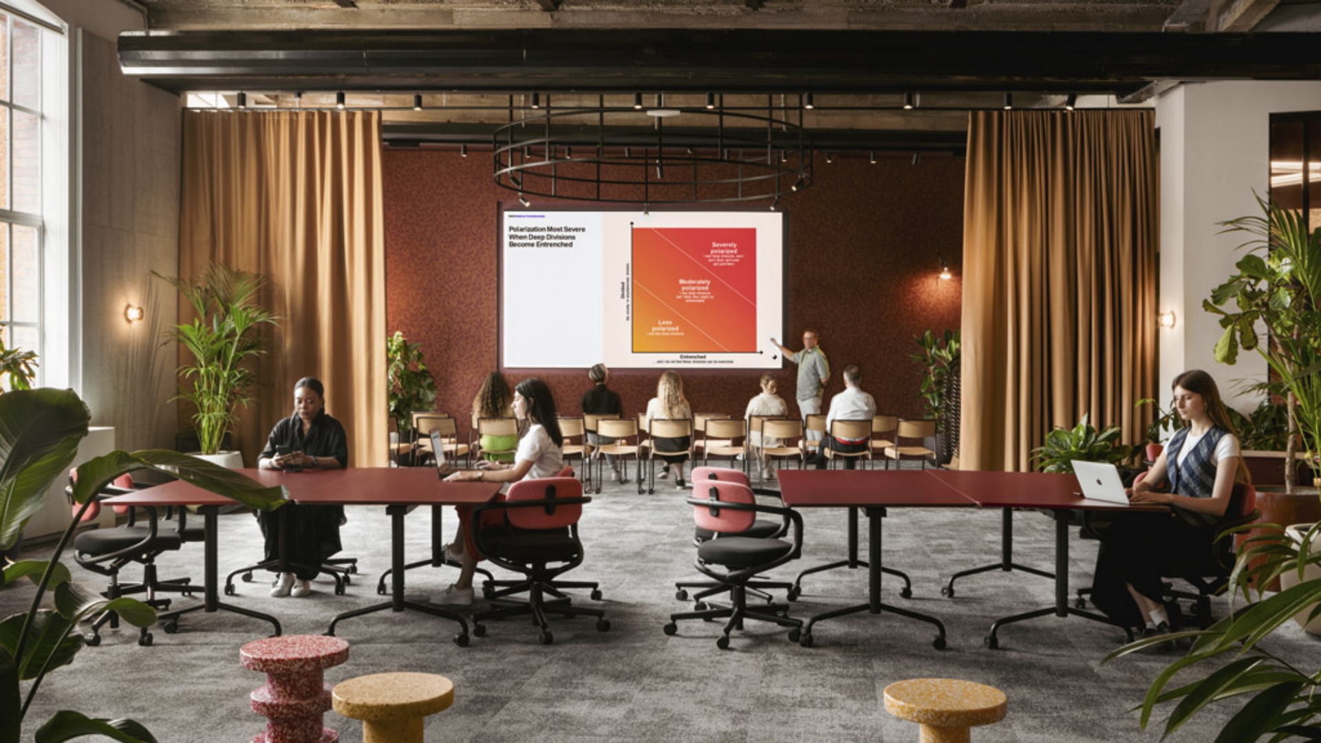 WorkplaceTrends2025_Edelman_HERO_1024px_1730238523