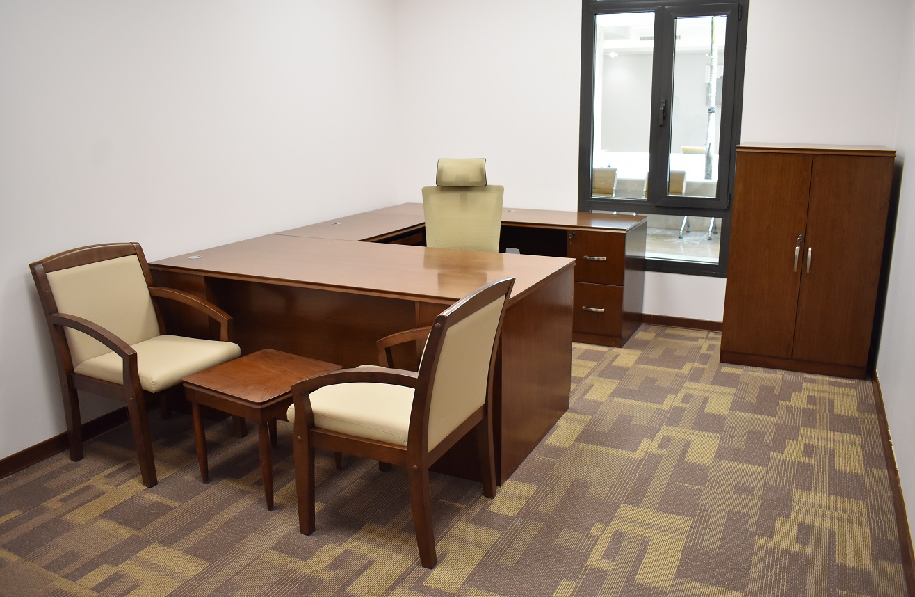 Desk Set Level 3