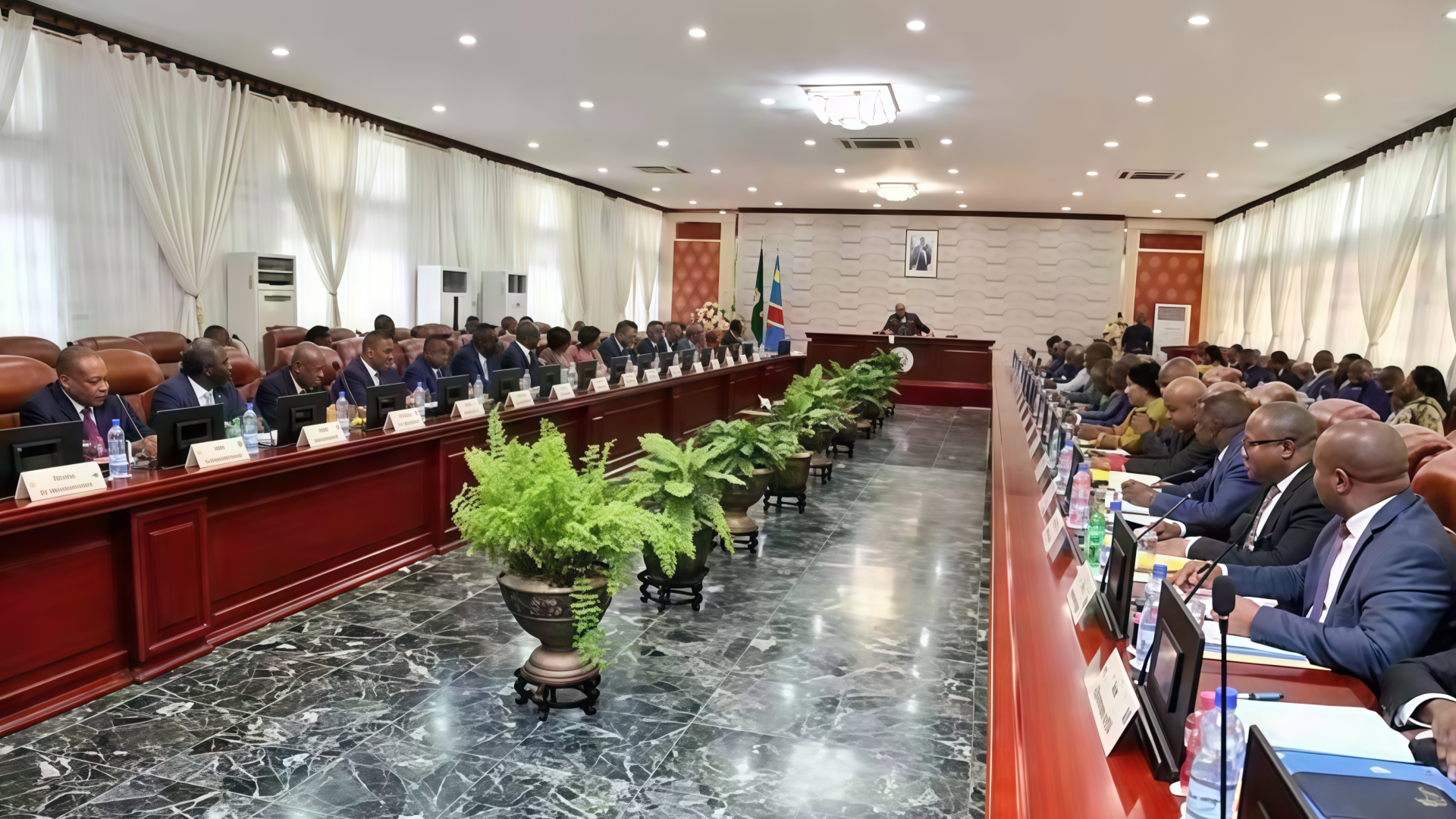 鸿业刚果金总统府同声传译系统家具6_副本