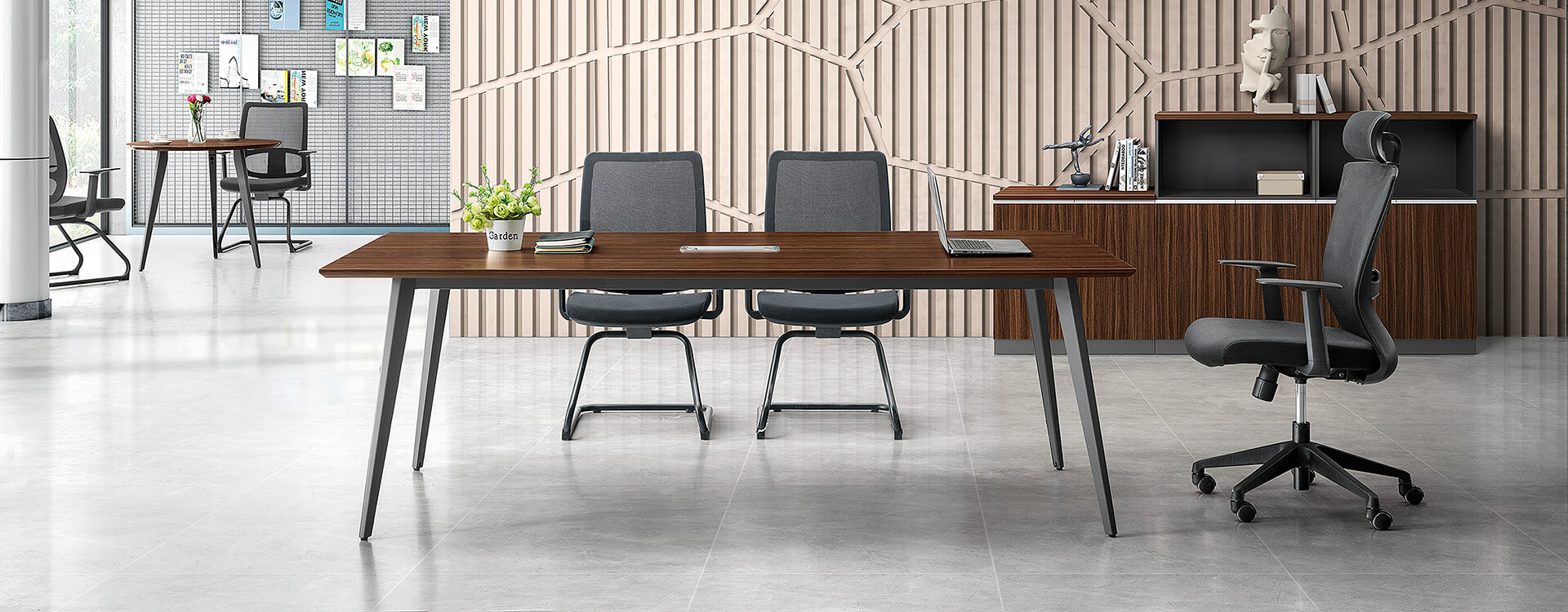 LAMANDO series conference table