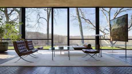 The Barcelona Chair: A Royal Legacy That Redefined Modern Design ...