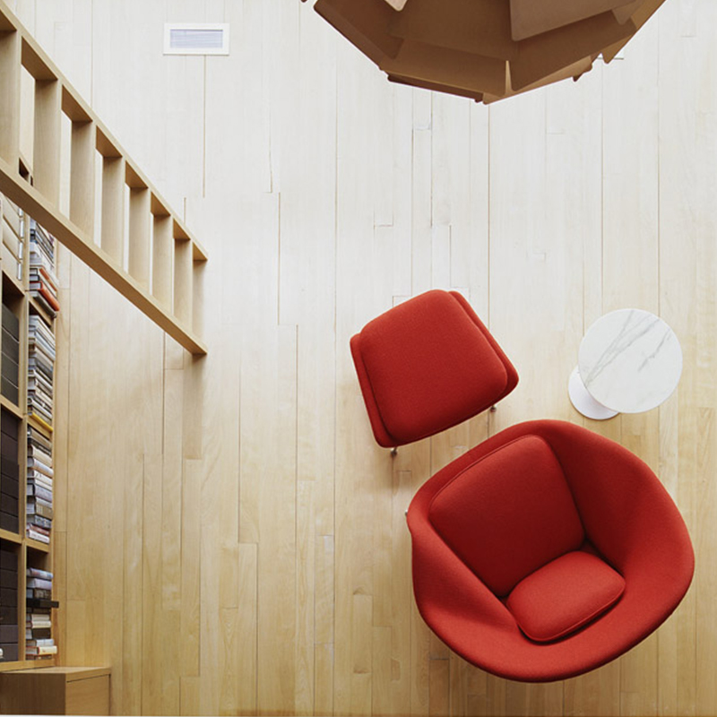 Womb Lounge Chair & Ottoman by Knoll Eero Saarinen