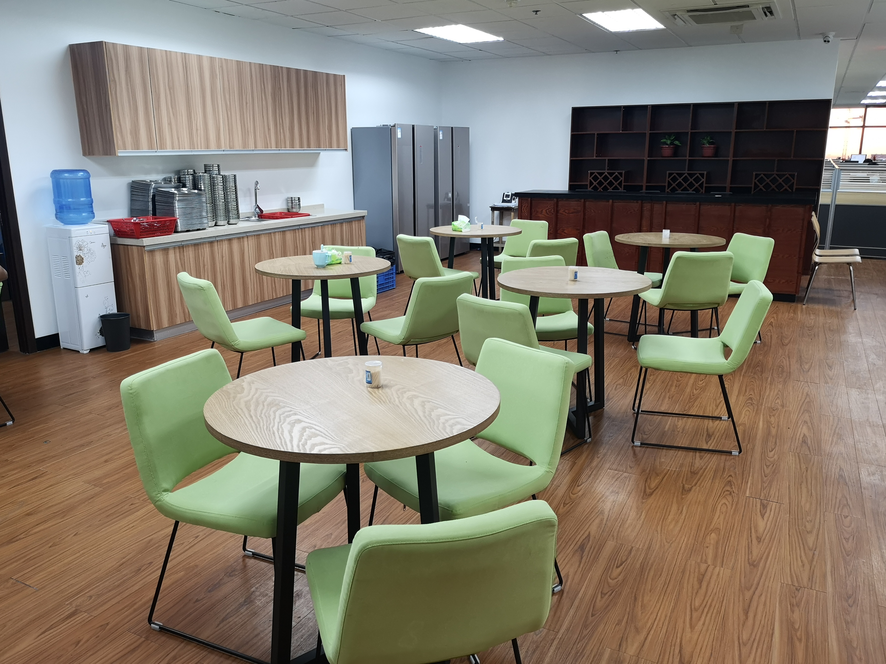 Cafeteria Pantry Area (2)
